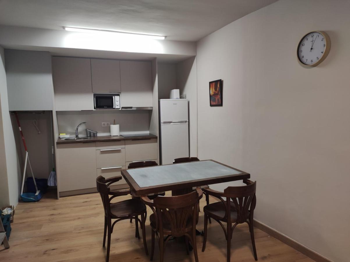 Apt 1 Acollidor Al Centre Historic De Vic Aptgarbi Εξωτερικό φωτογραφία