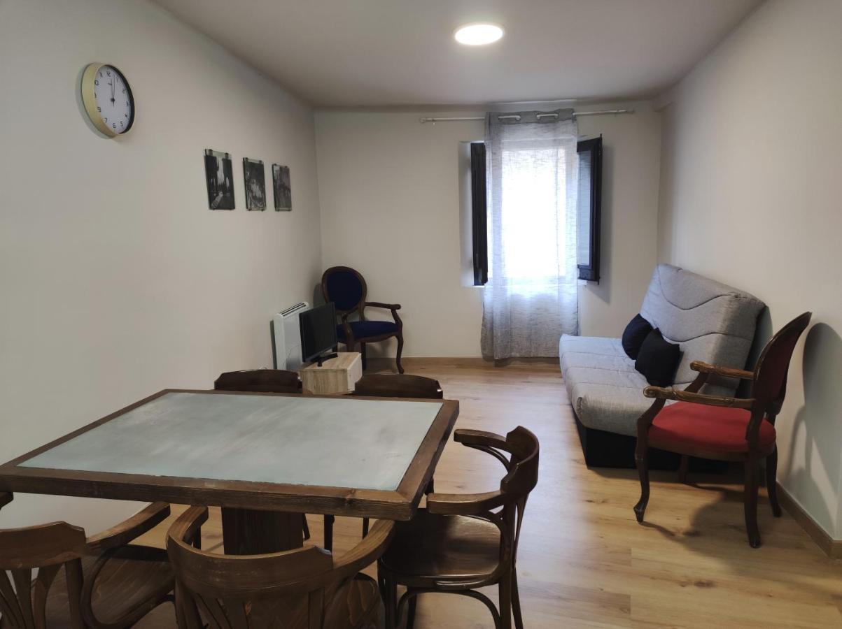Apt 1 Acollidor Al Centre Historic De Vic Aptgarbi Εξωτερικό φωτογραφία